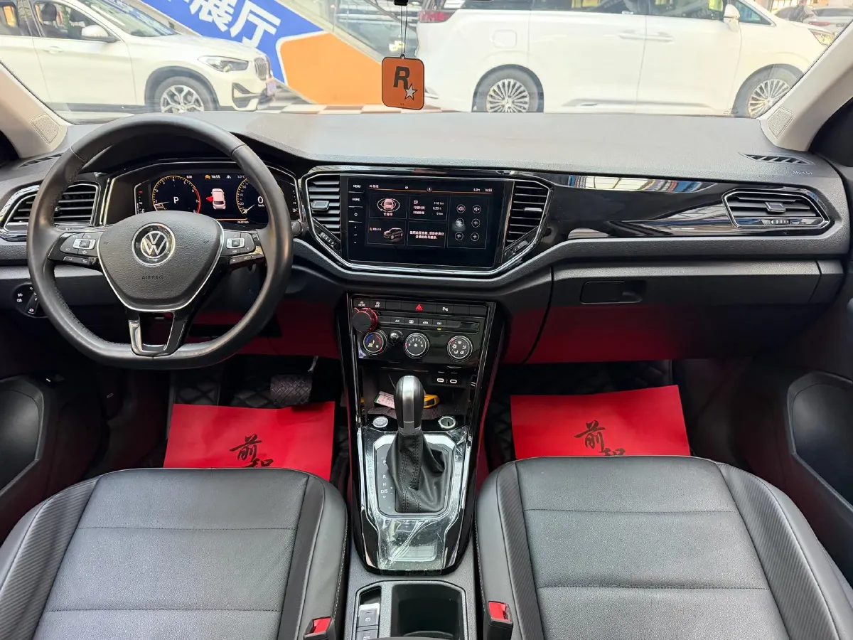 2022 Volkswagen T-Roc 1.4T 150HP L4 7DCT,autocango,china used car exporter,china ev exporter,chinese used car exporter,chinese used ev exporter