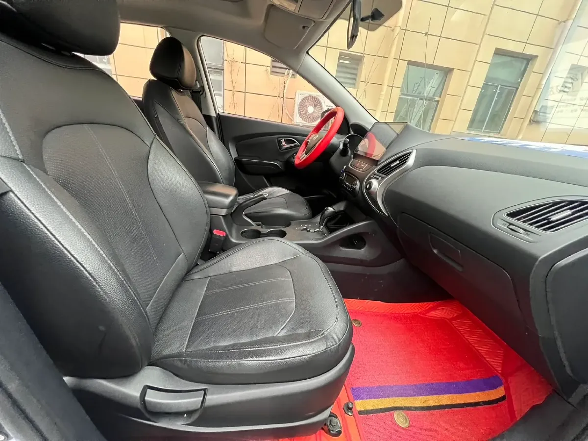 2015 Hyundai ix35 2.0L 165HP L4 6AT,autocango,china used car exporter,china ev exporter,chinese used car exporter,chinese used ev exporter