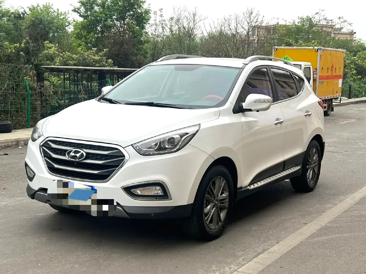 2015 Hyundai ix35 2.0L 165HP L4 6AT,autocango,china used car exporter,china ev exporter,chinese used car exporter,chinese used ev exporter
