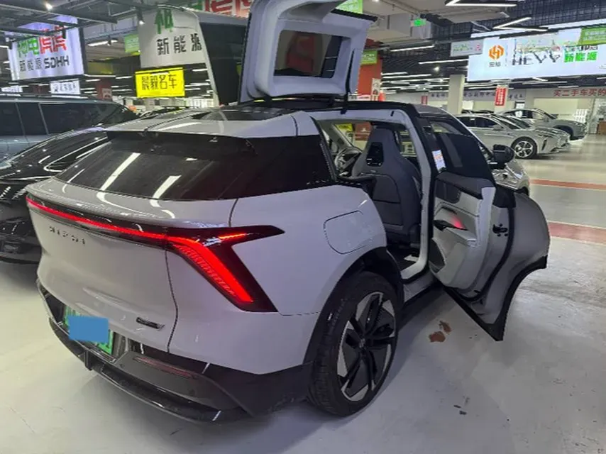 2023 HiPhi Y BEV 115KWH,autocango,china used car exporter,china ev exporter,chinese used car exporter,chinese used ev exporter