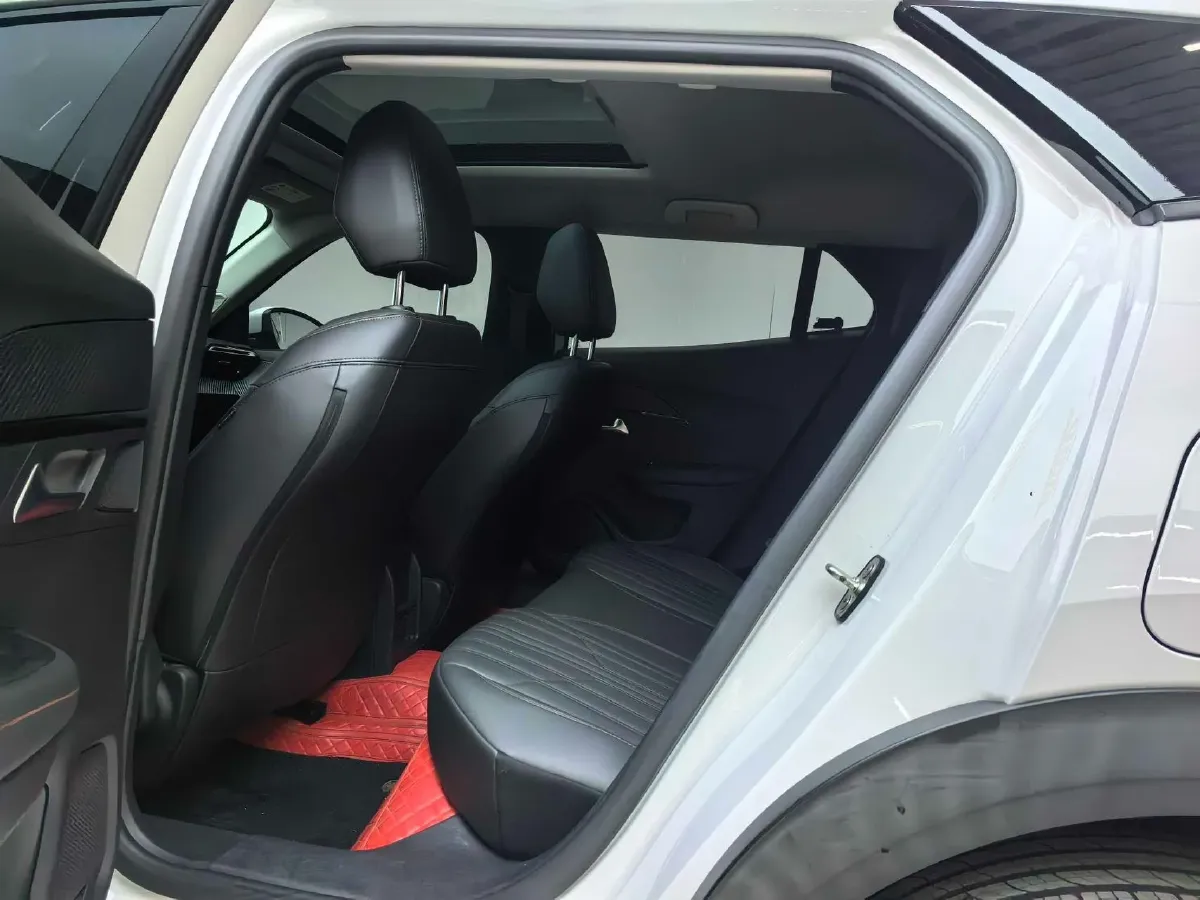 2022 Peugeot 2008 1.2T 136HP L3 6DCT,autocango,china used car exporter,china ev exporter,chinese used car exporter,chinese used ev exporter