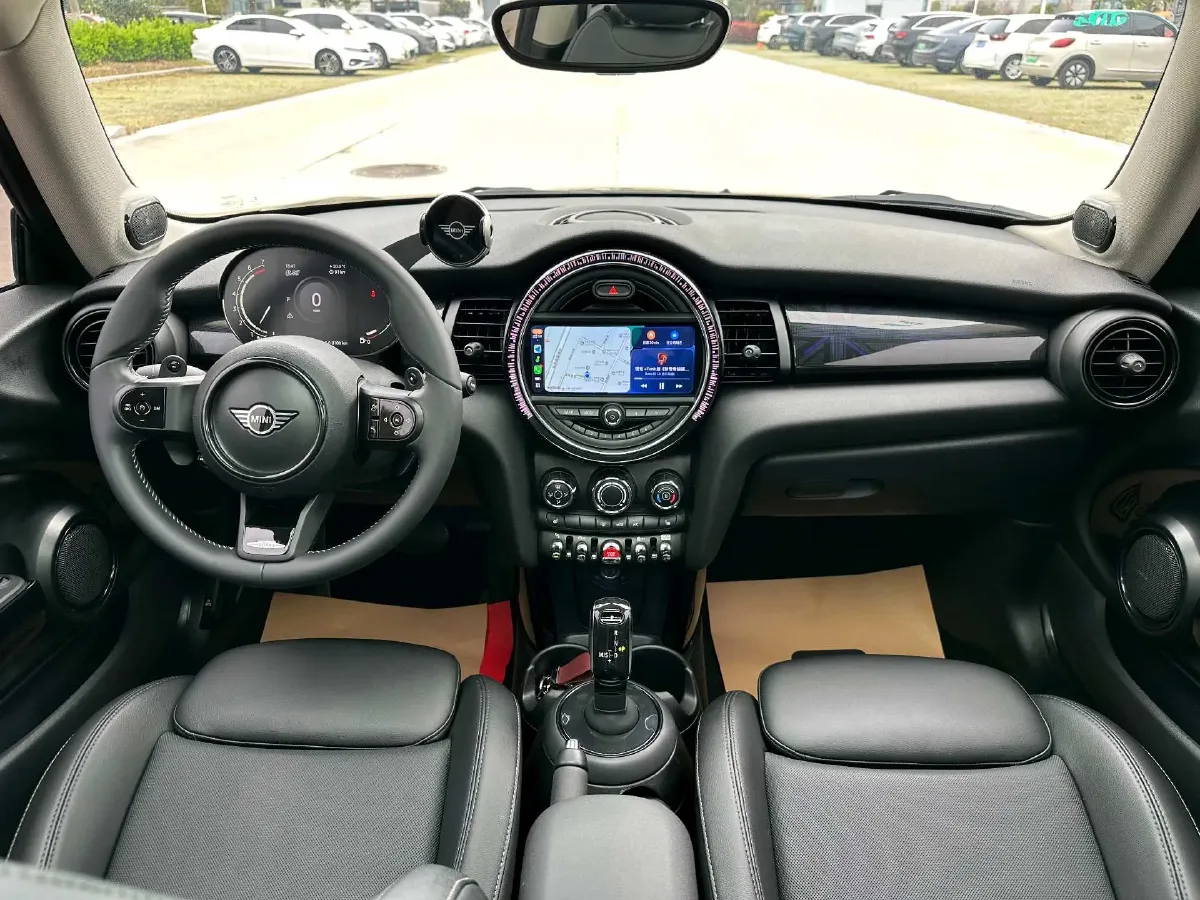 2021 MINI MINI 1.5T 136HP L3 7DCT,autocango,china used car exporter,china ev exporter,chinese used car exporter,chinese used ev exporter