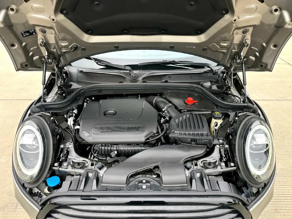 2021 MINI MINI 1.5T 136HP L3 7DCT,autocango,china used car exporter,china ev exporter,chinese used car exporter,chinese used ev exporter