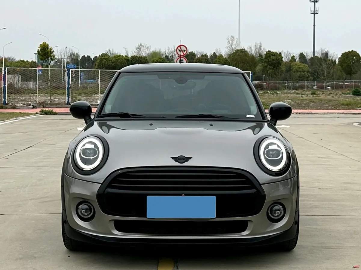 2021 MINI MINI 1.5T 136HP L3 7DCT,autocango,china used car exporter,china ev exporter,chinese used car exporter,chinese used ev exporter