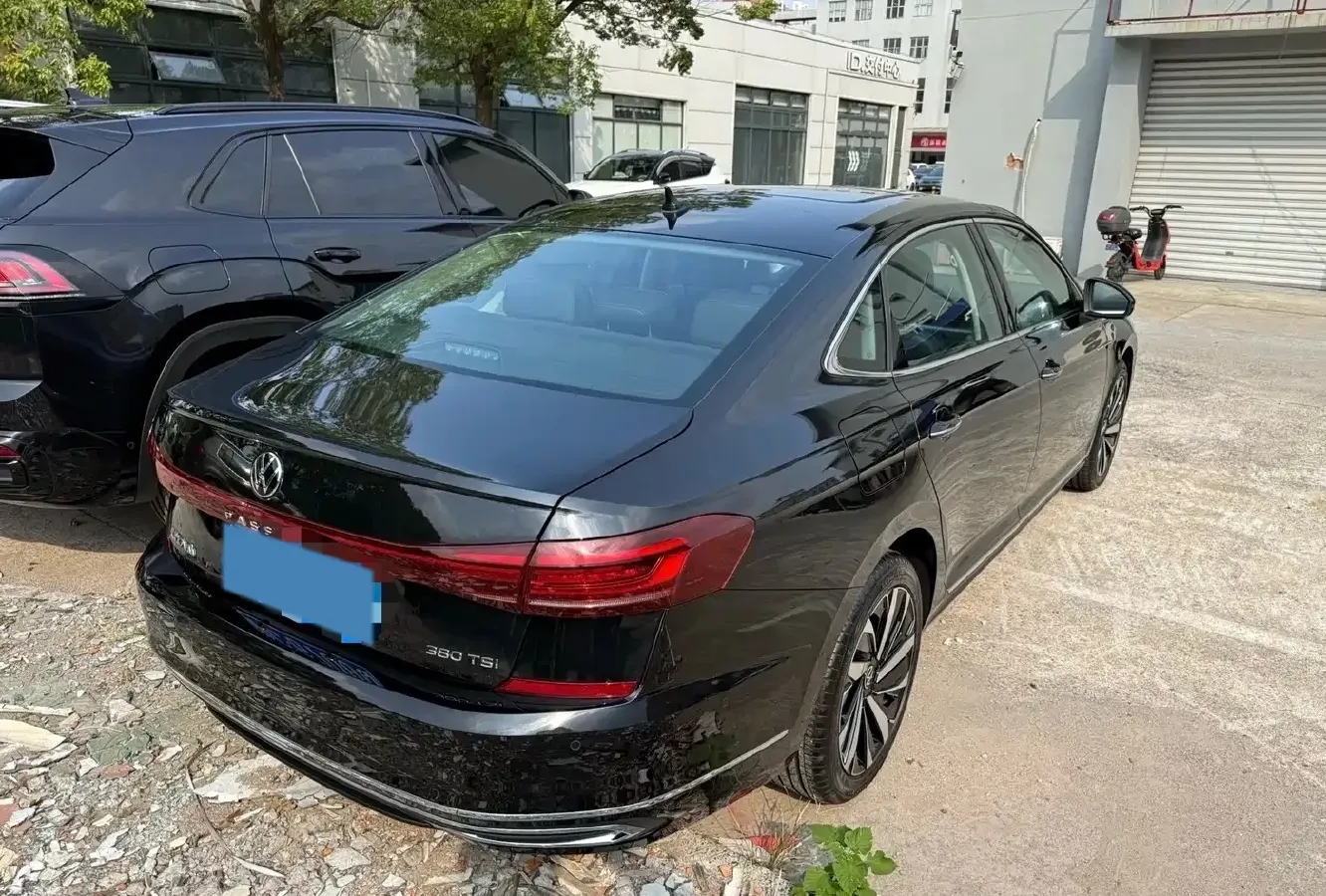 2025 Volkswagen Passat 2.0T 220HP L4 7DCT,autocango,china used car exporter,china ev exporter,chinese used car exporter,chinese used ev exporter