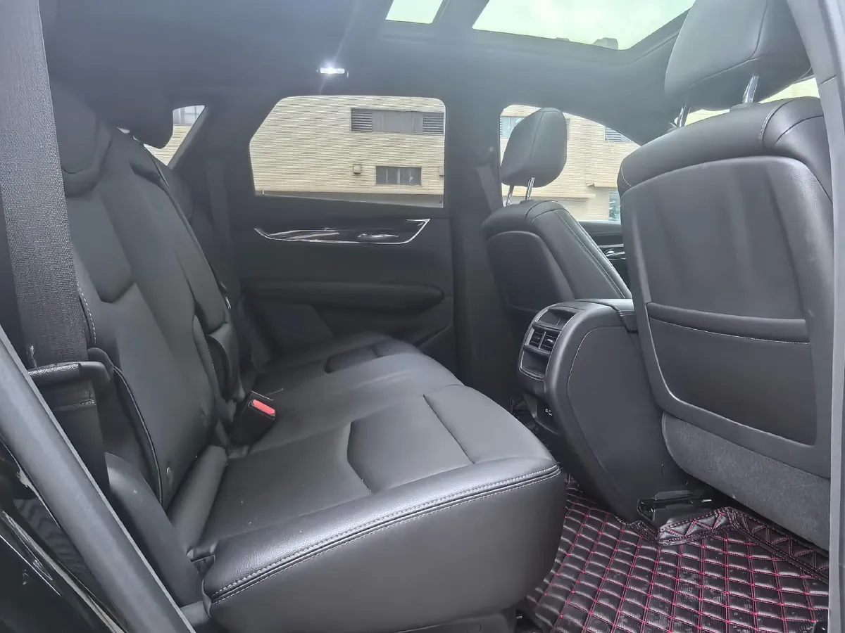 2022 Cadillac XT5 2.0T 237HP L4 9AT,autocango,china used car exporter,china ev exporter,chinese used car exporter,chinese used ev exporter