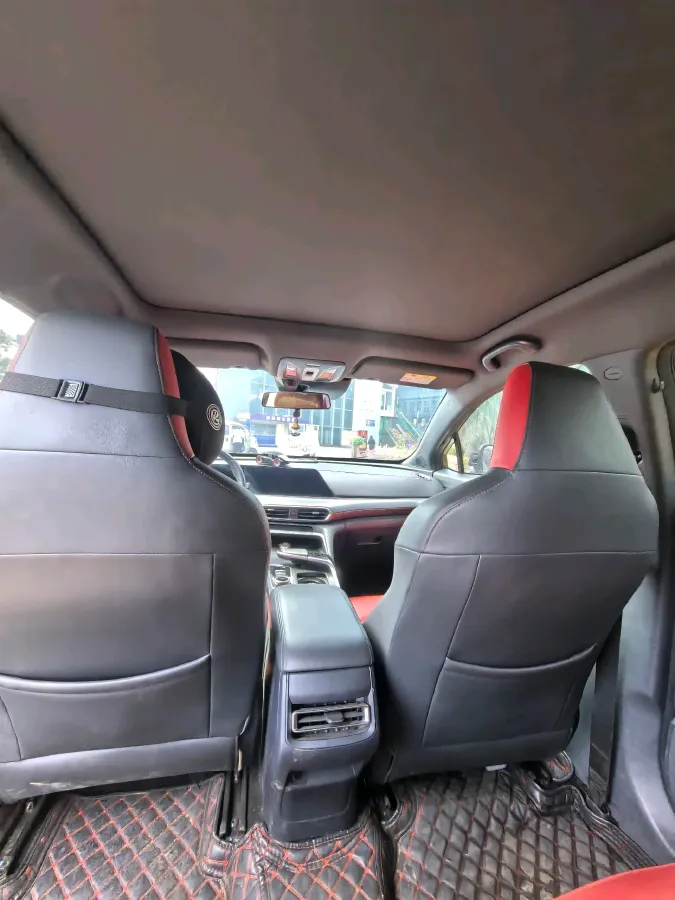 2020 ChangAn UNI-T 1.5T 180HP L4 7DCT,autocango,china used car exporter,china ev exporter,chinese used car exporter,chinese used ev exporter