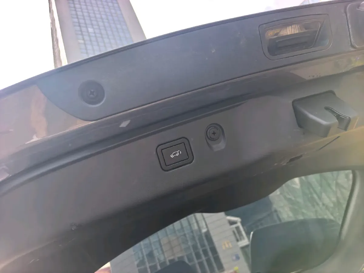 2020 ChangAn UNI-T 1.5T 180HP L4 7DCT,autocango,china used car exporter,china ev exporter,chinese used car exporter,chinese used ev exporter