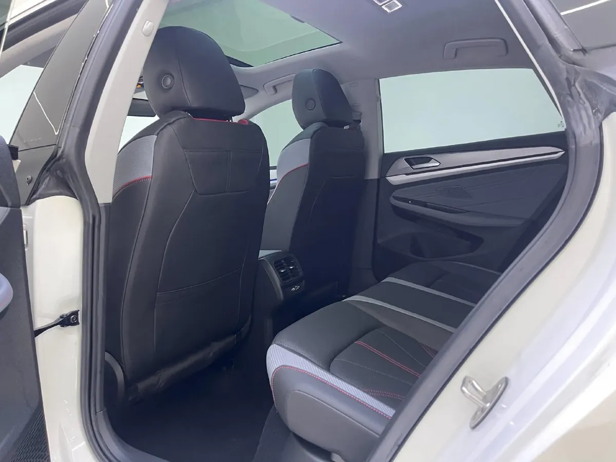 2023 Volkswagen Lamando 1.4T 150HP L4 7DCT,autocango,china used car exporter,china ev exporter,chinese used car exporter,chinese used ev exporter