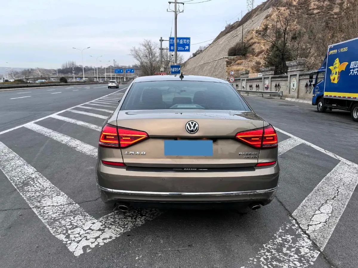 2017 Volkswagen Passat 1.8T 180HP L4 7DCT,autocango,china used car exporter,china ev exporter,chinese used car exporter,chinese used ev exporter