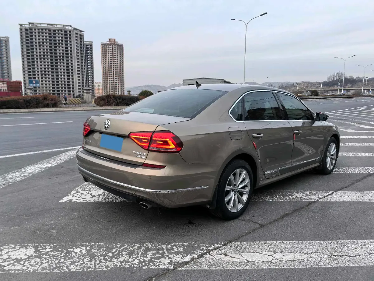 2017 Volkswagen Passat 1.8T 180HP L4 7DCT,autocango,china used car exporter,china ev exporter,chinese used car exporter,chinese used ev exporter
