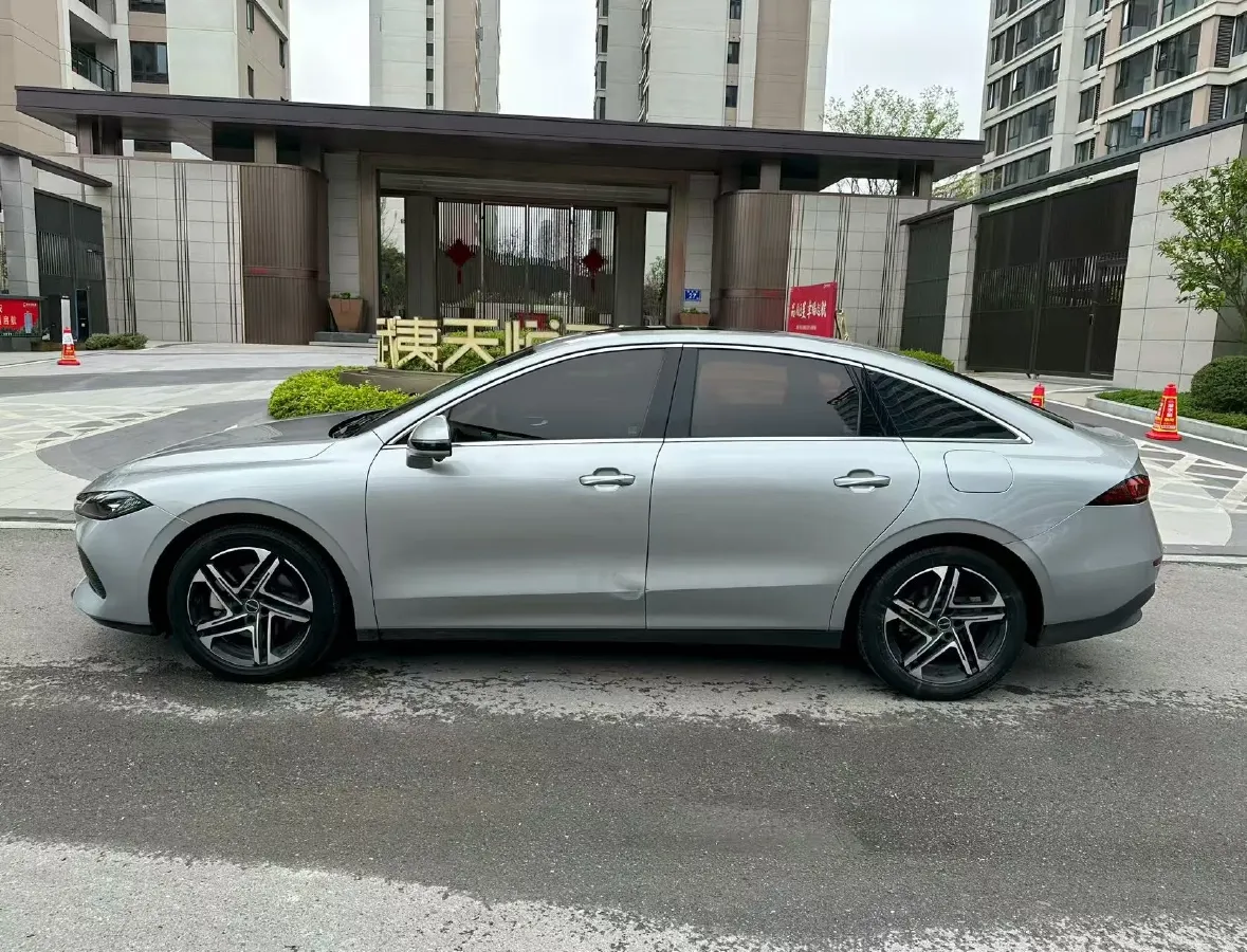 2023 Roewe D7 1.5L 112HP L4 1DHT PHEV 21.4KWH,autocango,china used car exporter,china ev exporter,chinese used car exporter,chinese used ev exporter