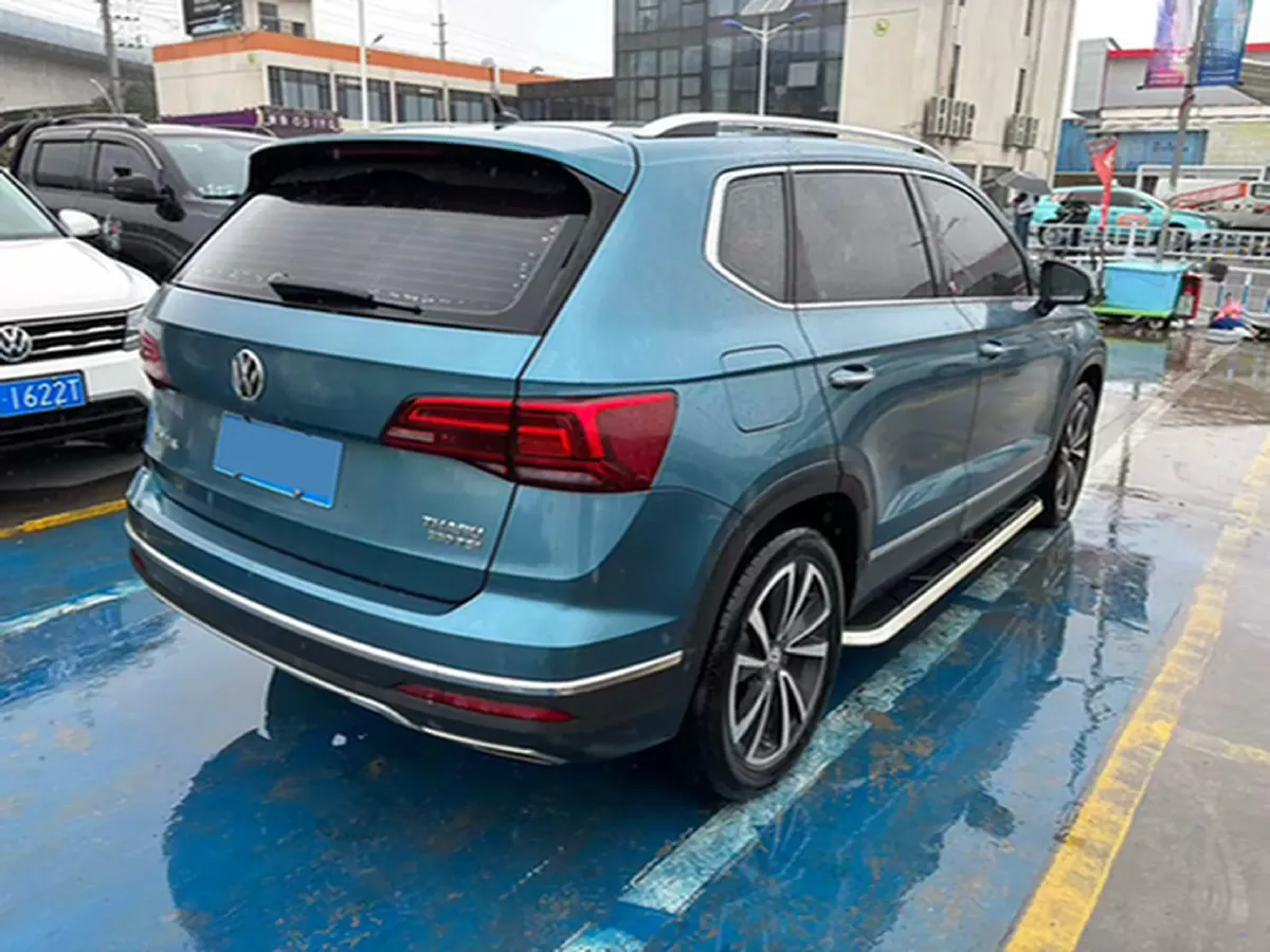2019 Jeep Compass 1.3T 173HP L4 9AT,autocango,china used car exporter,china ev exporter,chinese used car exporter,chinese used ev exporter