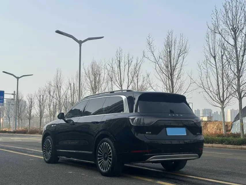 2024 AITO AITO M9 1.5T 152HP L4 REEV 52KWH,autocango,china used car exporter,china ev exporter,chinese used car exporter,chinese used ev exporter