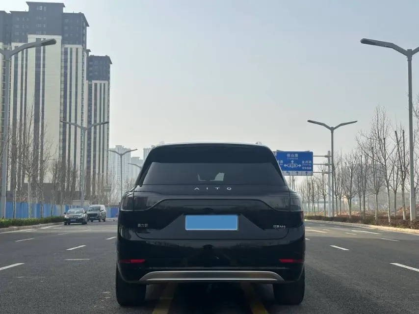 2024 AITO AITO M9 1.5T 152HP L4 REEV 52KWH,autocango,china used car exporter,china ev exporter,chinese used car exporter,chinese used ev exporter