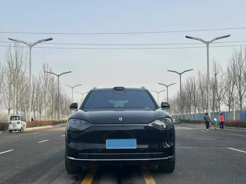 2024 AITO AITO M9 1.5T 152HP L4 REEV 52KWH,autocango,china used car exporter,china ev exporter,chinese used car exporter,chinese used ev exporter