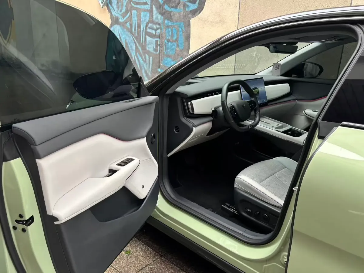 2024 Voyah ZhiYin BEV 77KWH,autocango,china used car exporter,china ev exporter,chinese used car exporter,chinese used ev exporter