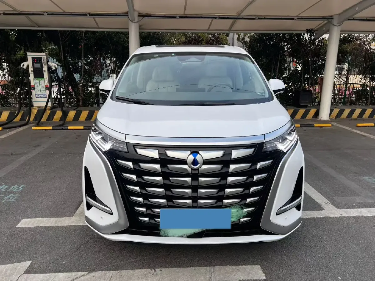 2023 Denza D9 1.5T 139HP L4 E-CVT PHEV 20.39KWH,autocango,china used car exporter,china ev exporter,chinese used car exporter,chinese used ev exporter