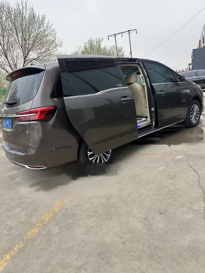 2023 Buick GL8 2.0T 237HP L4 9AT,autocango,china used car exporter,china ev exporter,chinese used car exporter,chinese used ev exporter