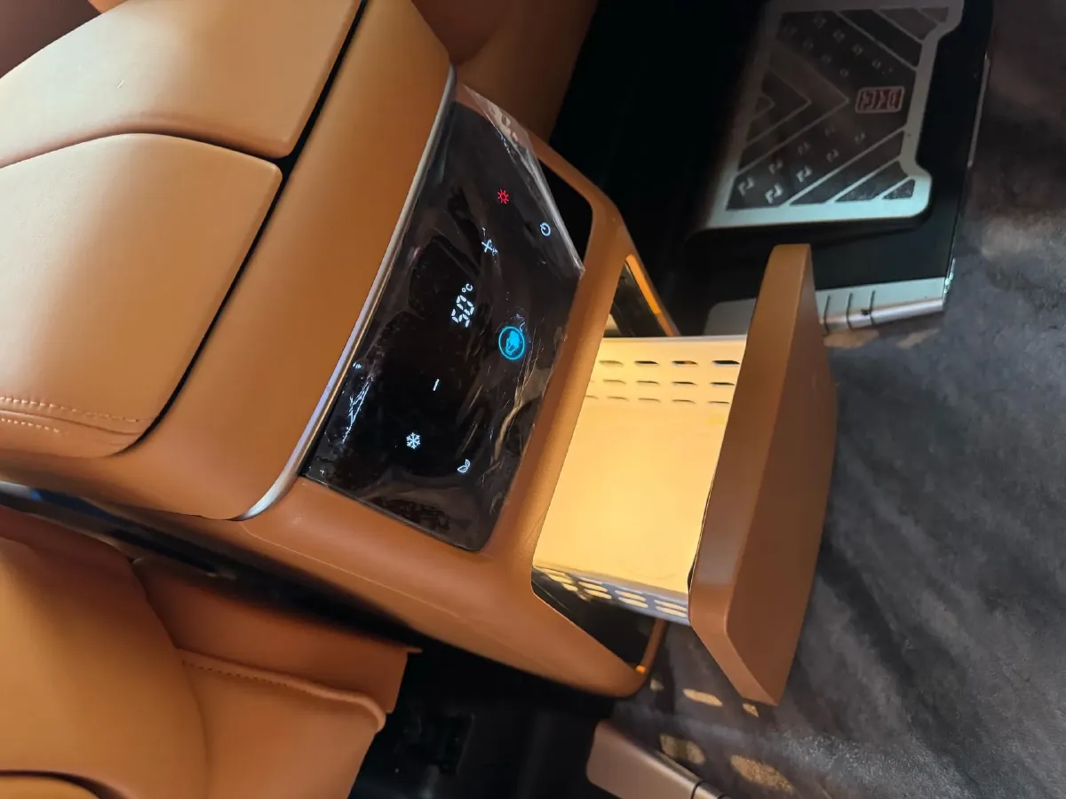 2024 Mercedes-Benz C Class 1.5T 204HP L4 9AT,autocango,china used car exporter,china ev exporter,chinese used car exporter,chinese used ev exporter