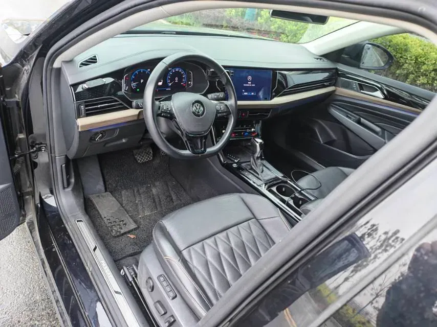 2020 Volkswagen Passat 2.0T 186HP L4 7DCT,autocango,china used car exporter,china ev exporter,chinese used car exporter,chinese used ev exporter