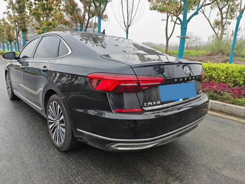 2020 Volkswagen Passat 2.0T 186HP L4 7DCT,autocango,china used car exporter,china ev exporter,chinese used car exporter,chinese used ev exporter