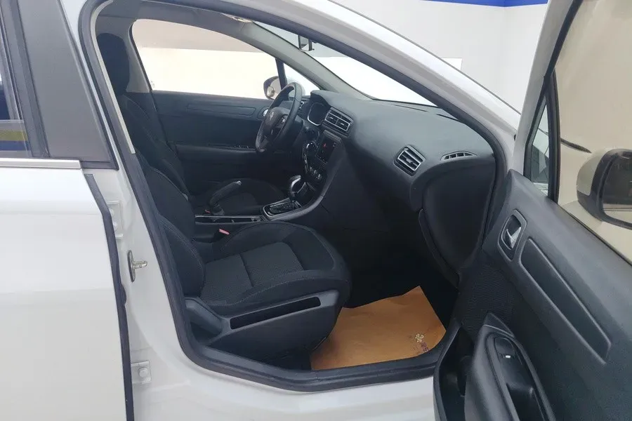 2018 Citroen C4 C-Quatre 1.2T 136HP L3 6AT,autocango,china used car exporter,china ev exporter,chinese used car exporter,chinese used ev exporter