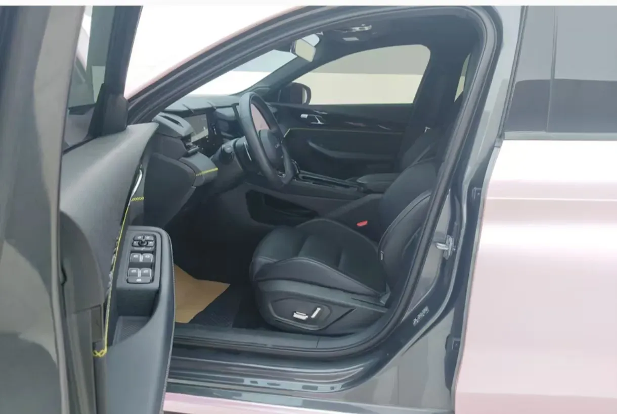 2023 LYNK&CO 03 2.0T 254HP L4 7DCT,autocango,china used car exporter,china ev exporter,chinese used car exporter,chinese used ev exporter