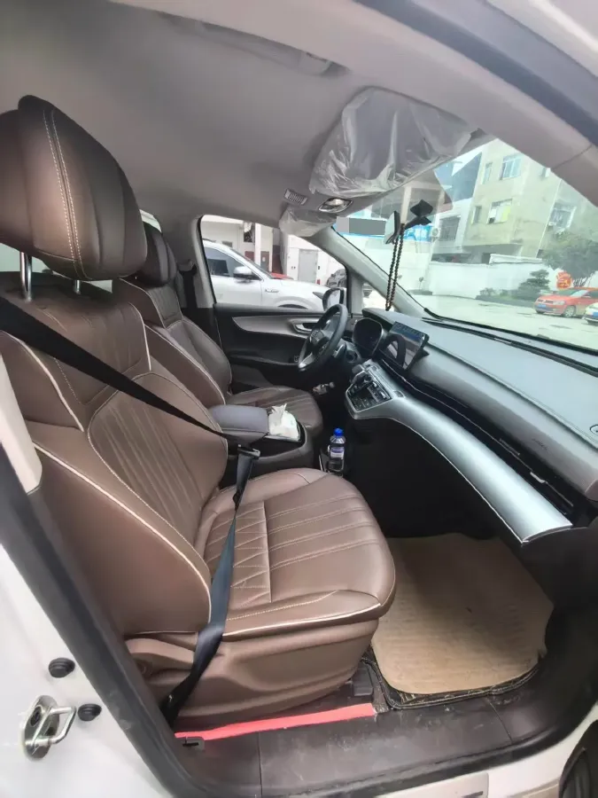 2023 Roewe iMAX8 2.0T 234HP L4 8AT,autocango,china used car exporter,china ev exporter,chinese used car exporter,chinese used ev exporter