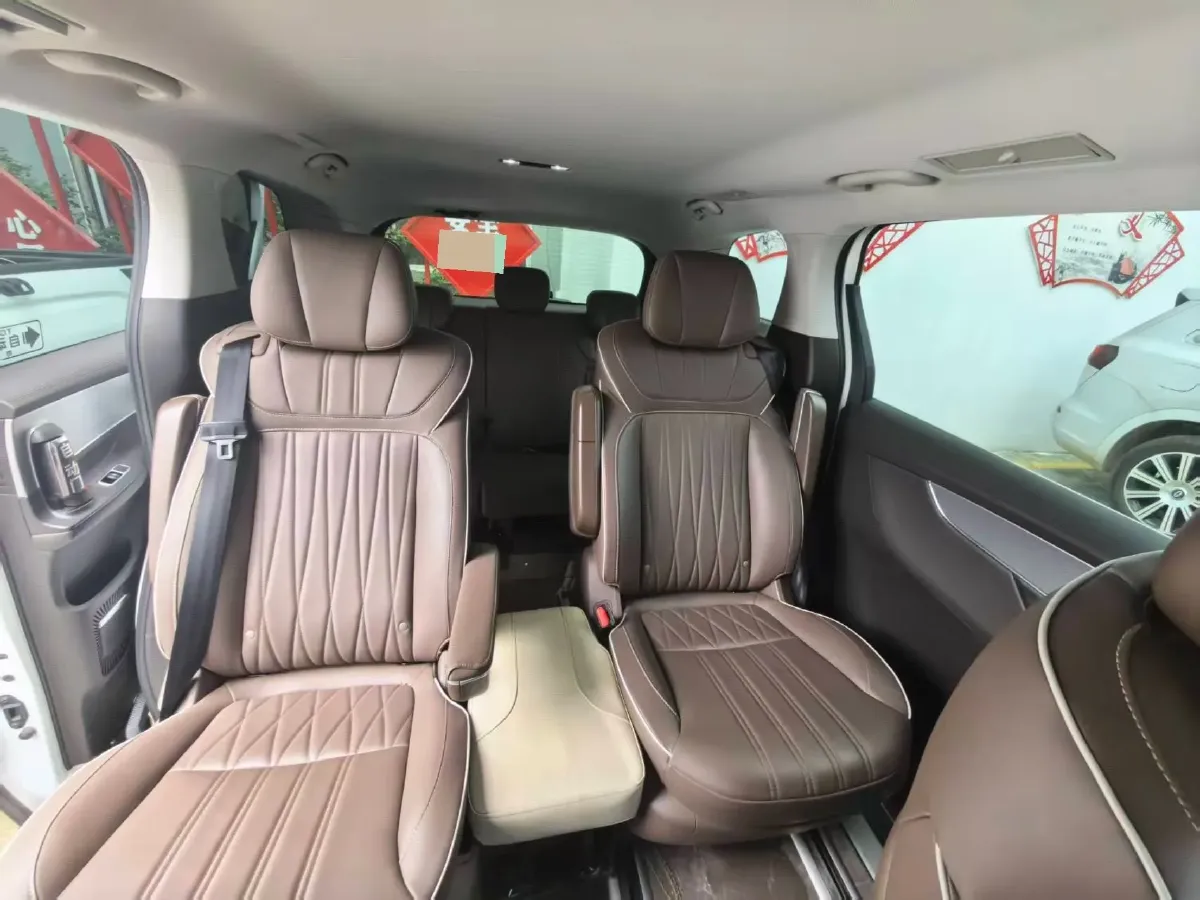 2023 Roewe iMAX8 2.0T 234HP L4 8AT,autocango,china used car exporter,china ev exporter,chinese used car exporter,chinese used ev exporter