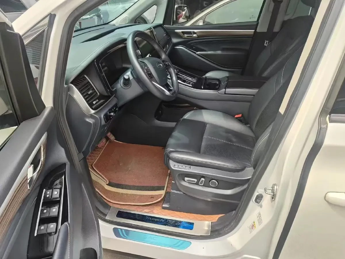 2021 GAC Trumpchi M8 2.0T 252HP L4 8AT,autocango,china used car exporter,china ev exporter,chinese used car exporter,chinese used ev exporter
