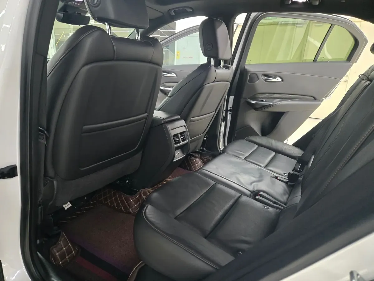 2020 Cadillac XT4 2.0T 241HP L4 9AT,autocango,china used car exporter,china ev exporter,chinese used car exporter,chinese used ev exporter