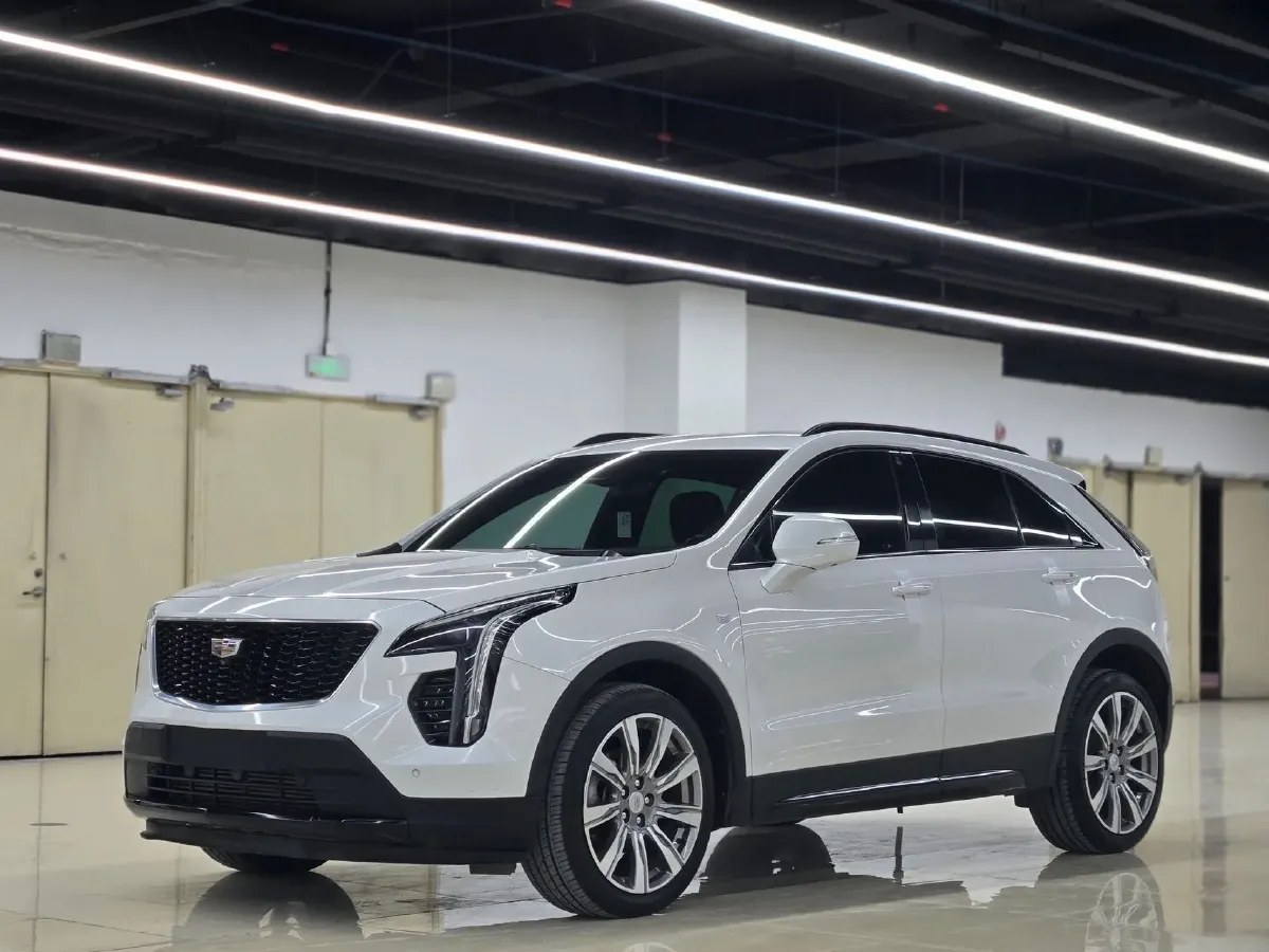 2020 Cadillac XT4 2.0T 241HP L4 9AT,autocango,china used car exporter,china ev exporter,chinese used car exporter,chinese used ev exporter