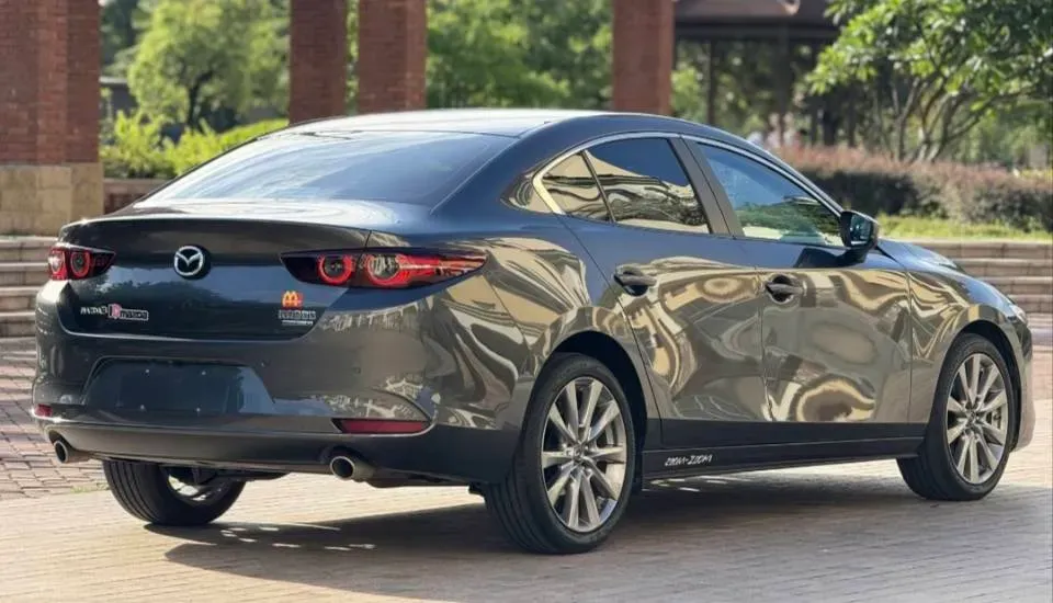 2022 Mazda 3 Axela 2.0L 158HP L4 6AT,autocango,china used car exporter,china ev exporter,chinese used car exporter,chinese used ev exporter