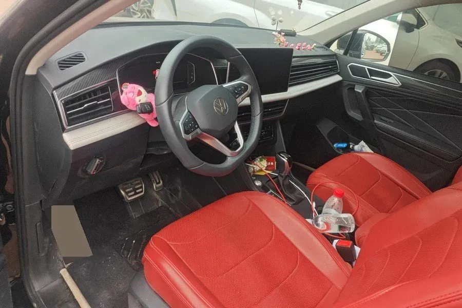 2024 Volkswagen Tiguan L 2.0T 186HP L4 7DCT,autocango,china used car exporter,china ev exporter,chinese used car exporter,chinese used ev exporter