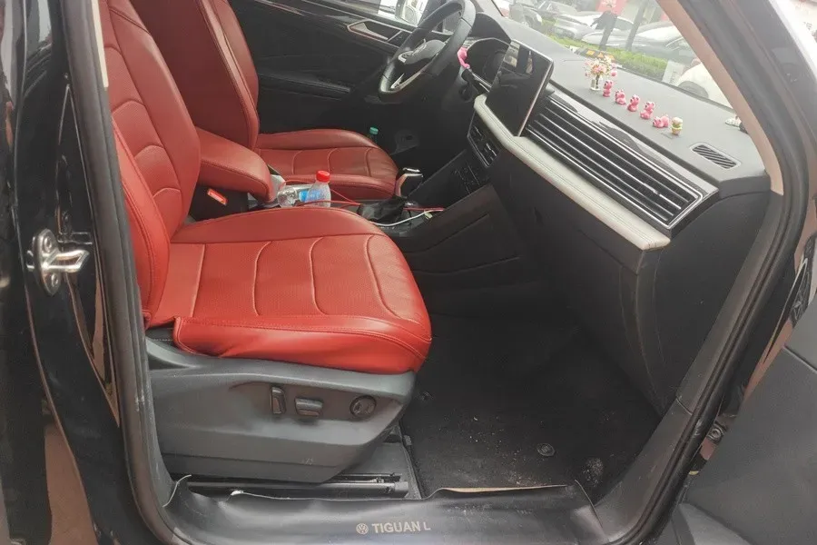 2024 Volkswagen Tiguan L 2.0T 186HP L4 7DCT,autocango,china used car exporter,china ev exporter,chinese used car exporter,chinese used ev exporter