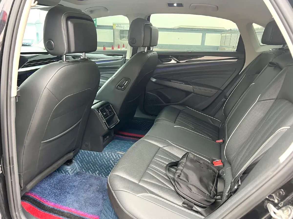 2022 Xpeng P7 BEV 60.2KWH,autocango,china used car exporter,china ev exporter,chinese used car exporter,chinese used ev exporter