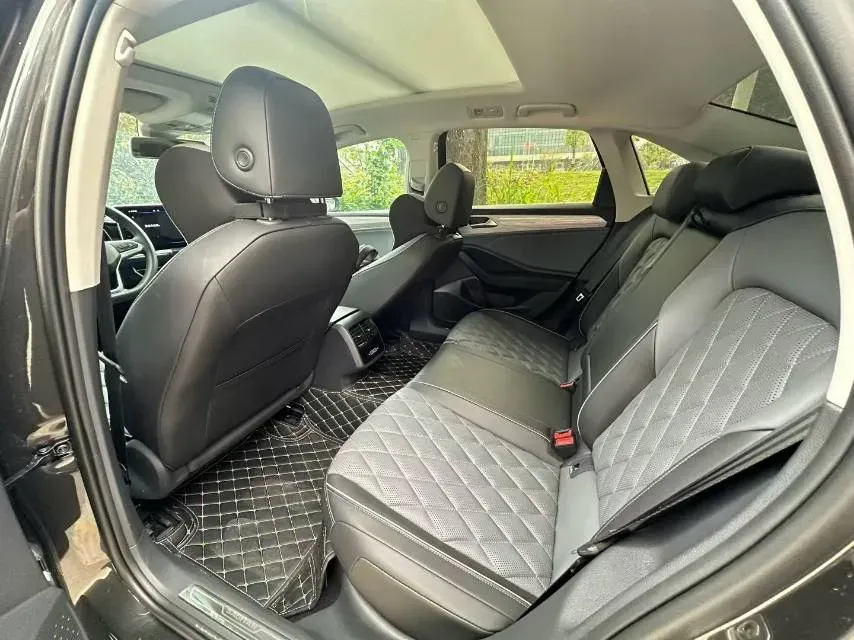 2025 Volkswagen Sagitar 1.5T 160HP L4 7DCT,autocango,china used car exporter,china ev exporter,chinese used car exporter,chinese used ev exporter