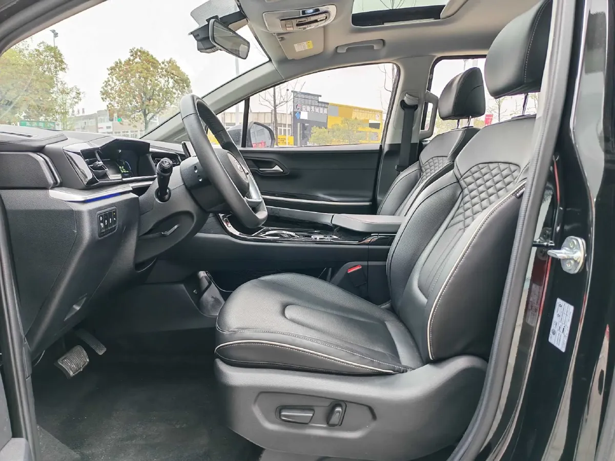 2024 Hyundai Custo 1.5T 170HP L4 8AT,autocango,china used car exporter,china ev exporter,chinese used car exporter,chinese used ev exporter