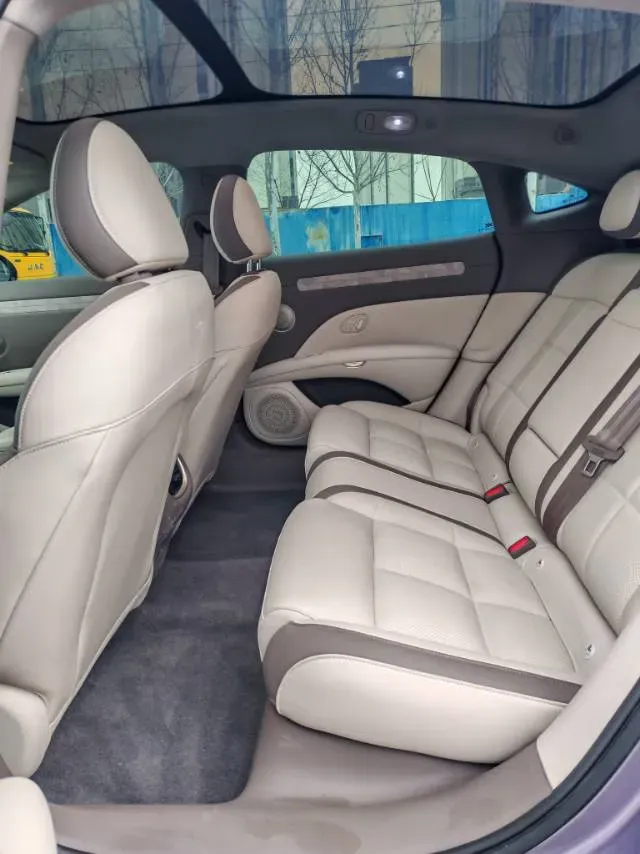 2025 IM L6 BEV,autocango,china used car exporter,china ev exporter,chinese used car exporter,chinese used ev exporter