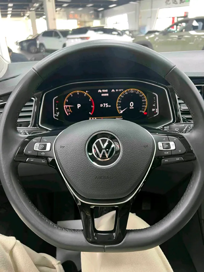 2021 Volkswagen T-Roc 1.4T 150HP L4 7DCT,autocango,china used car exporter,china ev exporter,chinese used car exporter,chinese used ev exporter