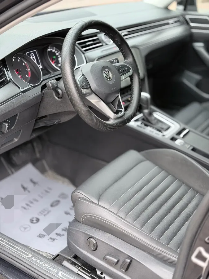2020 Volkswagen Magotan 2.0T 186HP L4 7DCT,autocango,china used car exporter,china ev exporter,chinese used car exporter,chinese used ev exporter