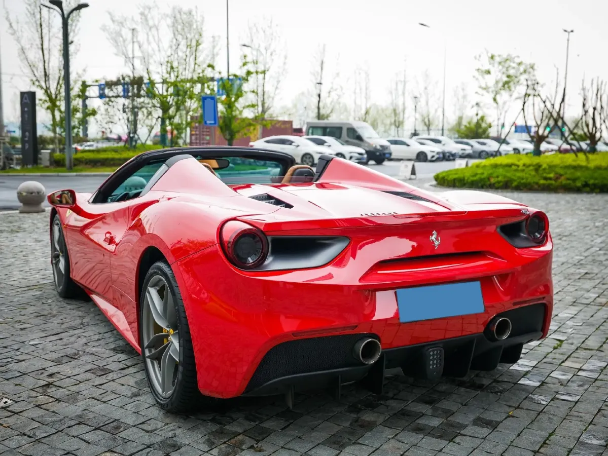 2015 Ferrari 488 3.9T 670HP V8 7DCT,autocango,china used car exporter,china ev exporter,chinese used car exporter,chinese used ev exporter