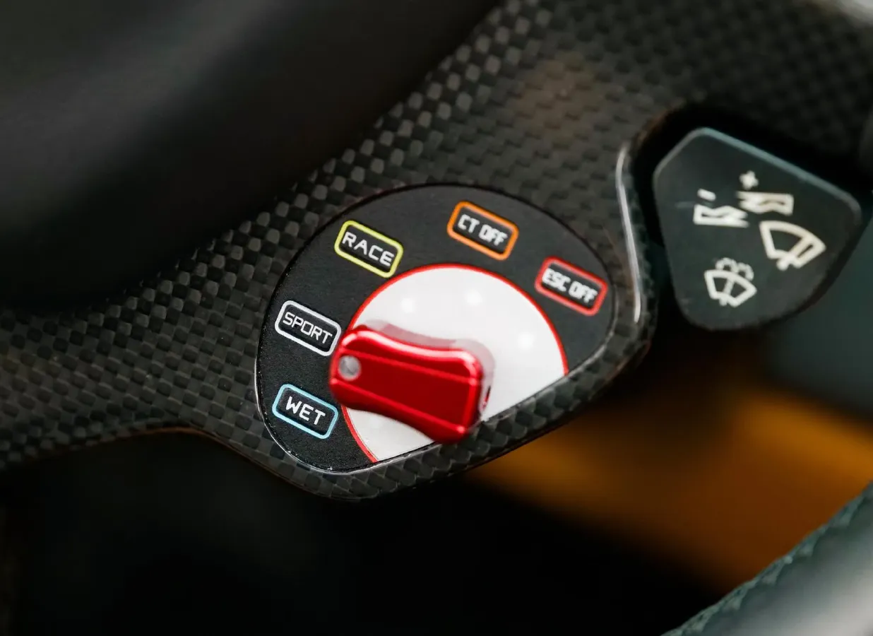 2015 Ferrari 488 3.9T 670HP V8 7DCT,autocango,china used car exporter,china ev exporter,chinese used car exporter,chinese used ev exporter