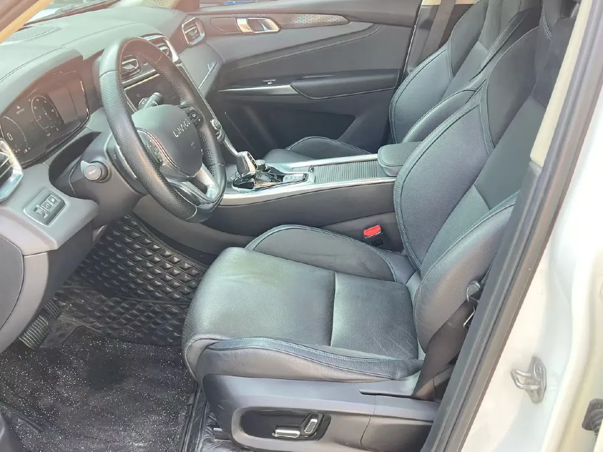 2019 LYNK&CO 01 EM-P 1.5T 180HP L3 7DCT PHEV 9.4KWH,autocango,china used car exporter,china ev exporter,chinese used car exporter,chinese used ev exporter