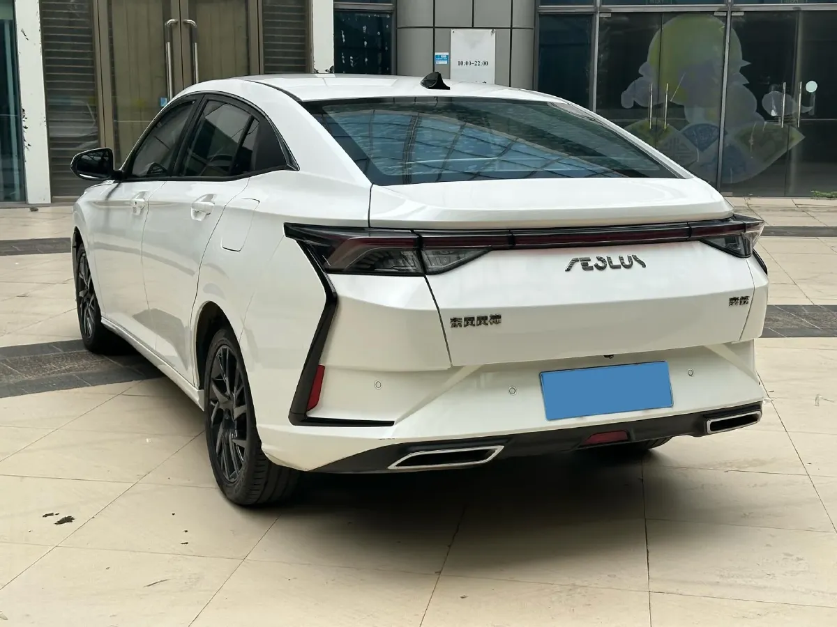 2020 DongFeng Aeolus YiXuan 1.5T 150HP L4 6DCT,autocango,china used car exporter,china ev exporter,chinese used car exporter,chinese used ev exporter