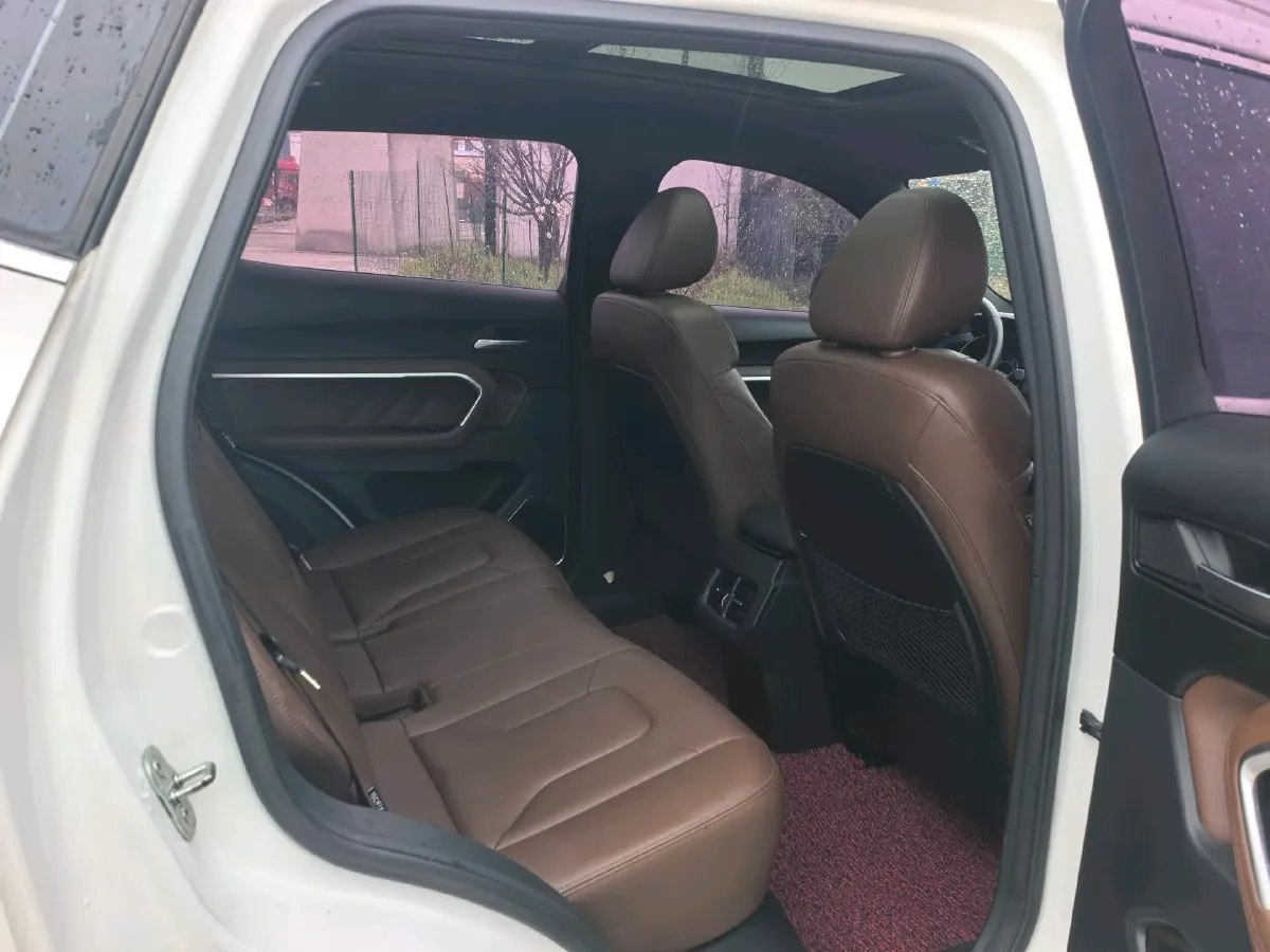 2017 Haval H6 1.5T 169HP L4 7DCT,autocango,china used car exporter,china ev exporter,chinese used car exporter,chinese used ev exporter