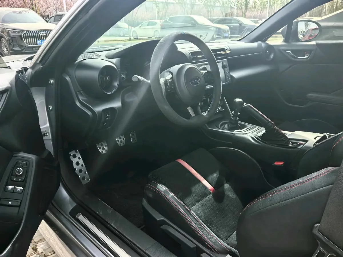 2022 Subaru BRZ 2.4L 234HP H4 6MT,autocango,china used car exporter,china ev exporter,chinese used car exporter,chinese used ev exporter