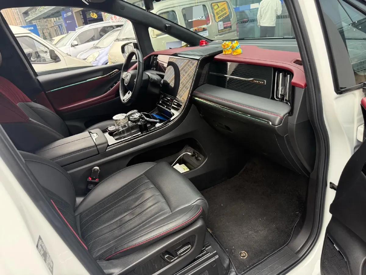 2023 GAC Trumpchi M8 2.0T 252HP L4 8AT,autocango,china used car exporter,china ev exporter,chinese used car exporter,chinese used ev exporter