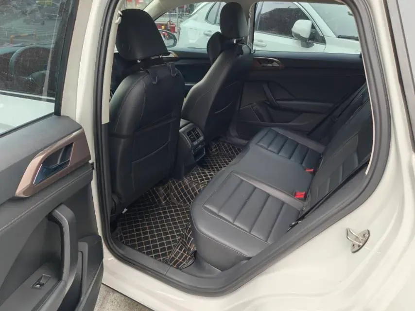 2021 Volkswagen Tharu 1.4T 150HP L4 7DCT,autocango,china used car exporter,china ev exporter,chinese used car exporter,chinese used ev exporter